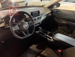 نيسان ألتيما